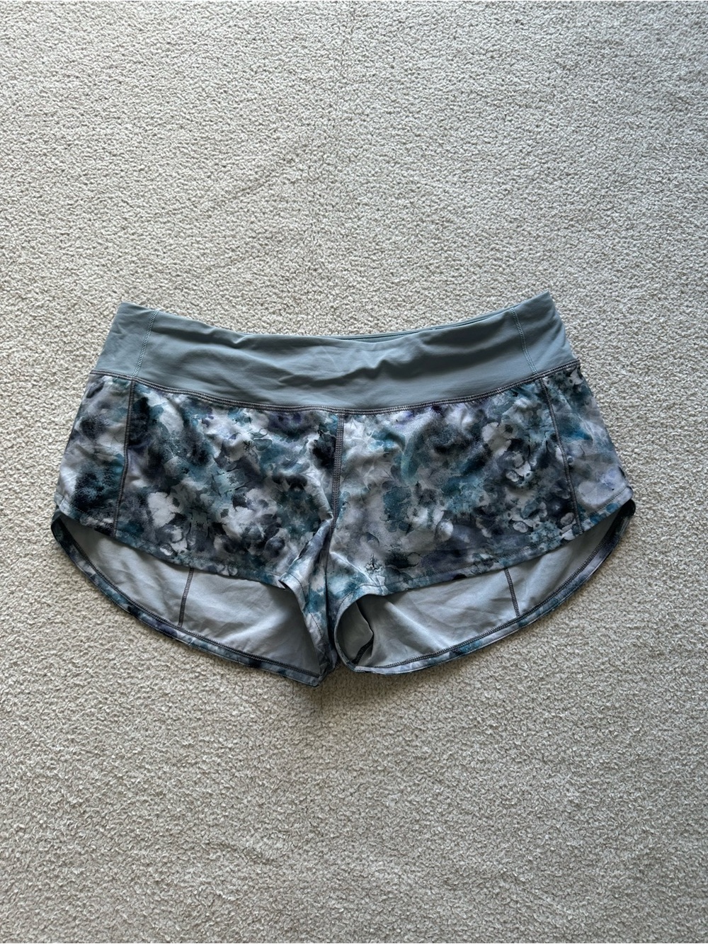 Lululemon Speed Up Short 2.5"